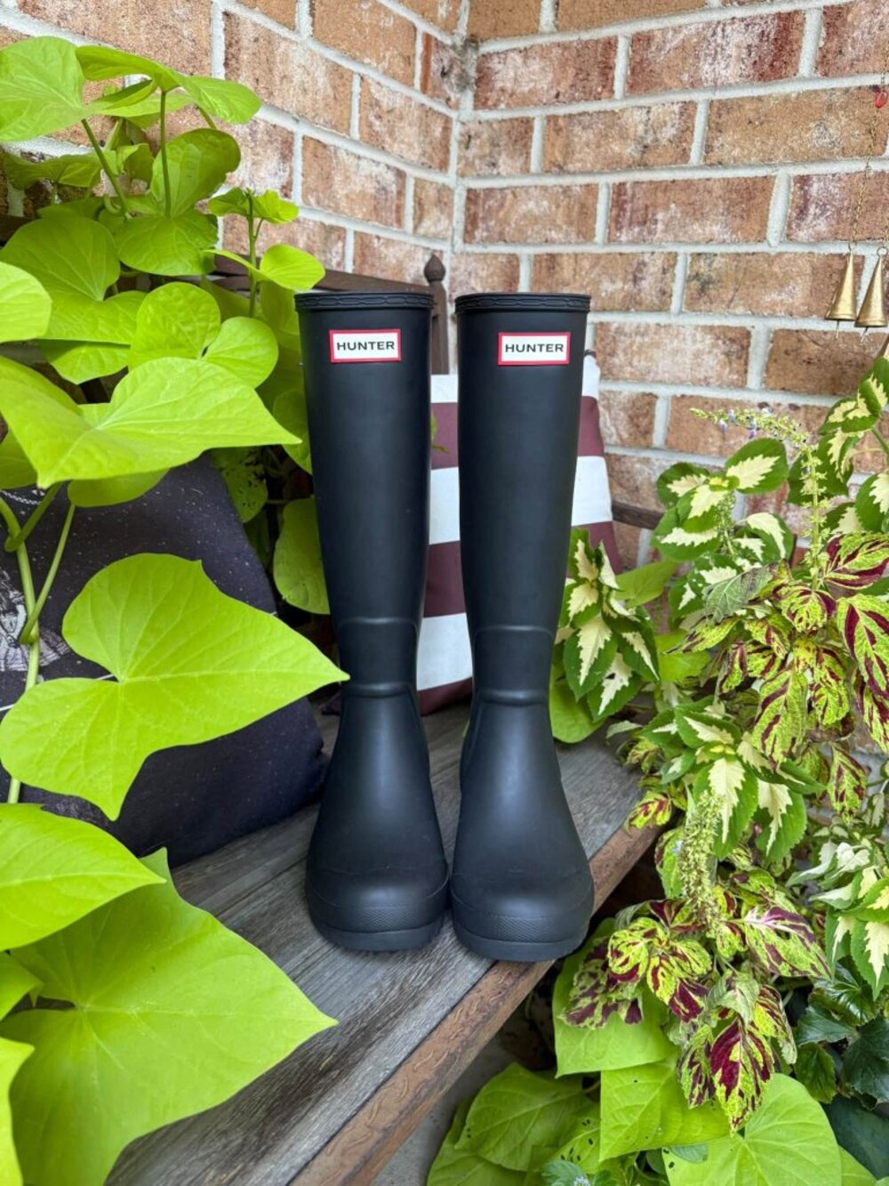 Hunter Tall black rain wellies. NWOT size 6